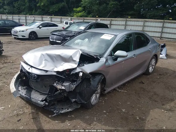 4T1R11AK9RU871782 2024 TOYOTA CAMRY - Image 2