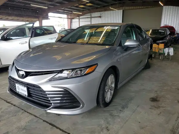 4T1R11AK9RU877517 2024 TOYOTA CAMRY - Image 1