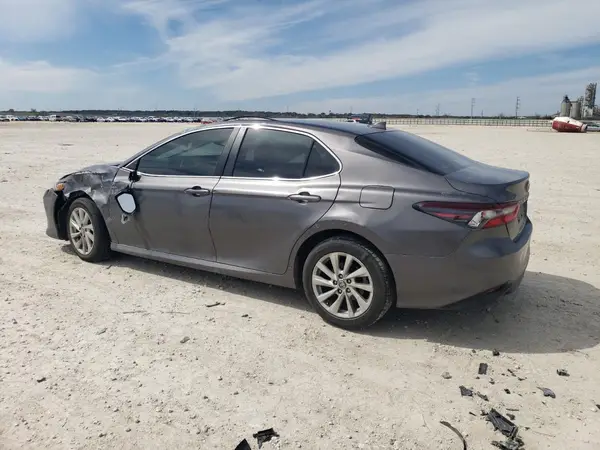 4T1R11AK9RU878019 2024 TOYOTA CAMRY - Image 2