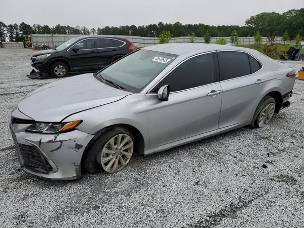 4T1R11AK9RU919944 2024 TOYOTA CAMRY - Image 1