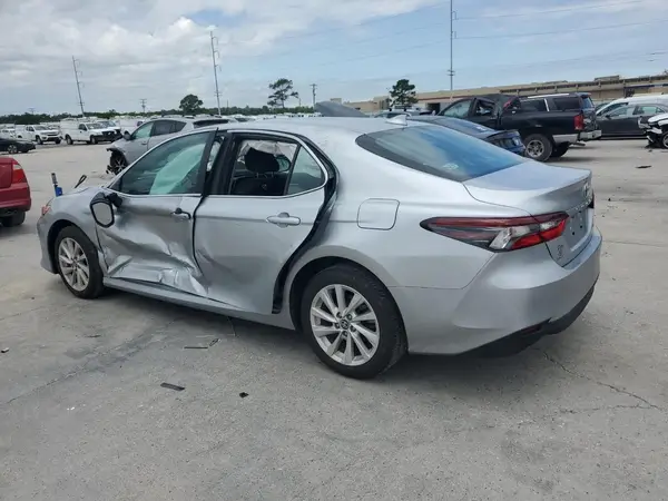 4T1R11AK9RU920091 2024 TOYOTA CAMRY - Image 2