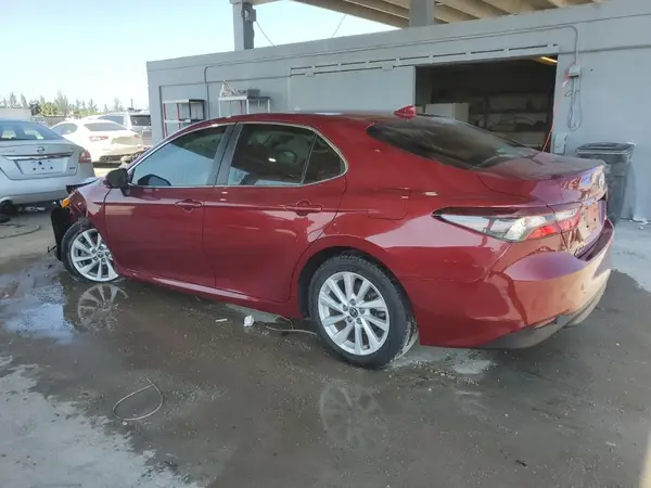 4T1R11AKXMU487132 2021 TOYOTA CAMRY - Image 2