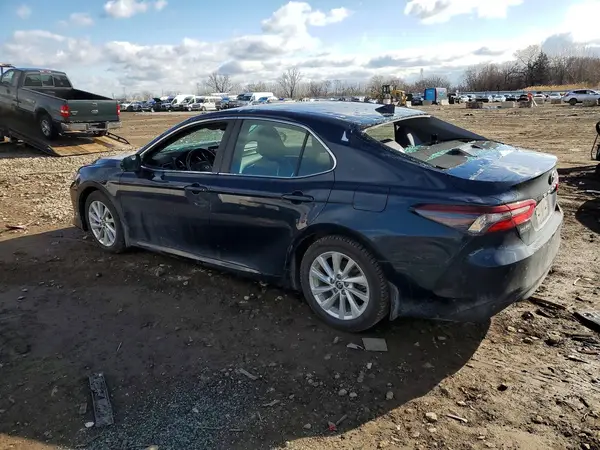4T1R11AKXMU551783 2021 TOYOTA CAMRY - Image 2