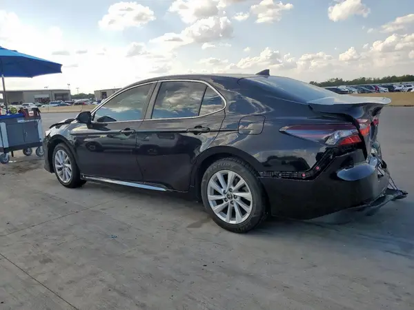 4T1R11AKXNU065525 2022 TOYOTA CAMRY - Image 2