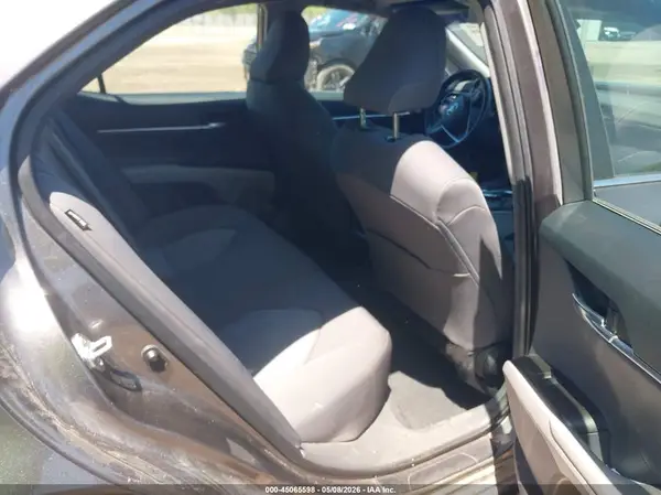 4T1R11AKXNU685727 2022 TOYOTA CAMRY - Image 8