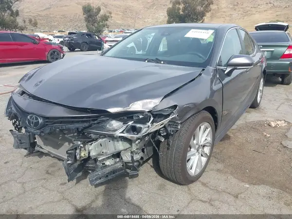 4T1R11AKXPU135141 2023 TOYOTA CAMRY - Image 2
