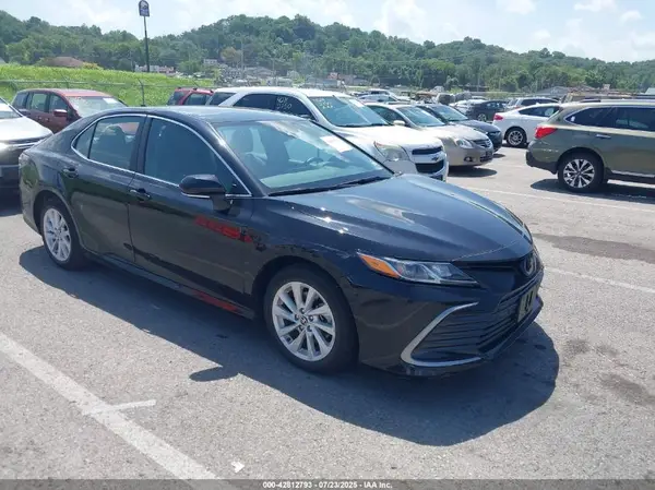4T1R11AKXPU178197 2023 TOYOTA CAMRY - Image 1