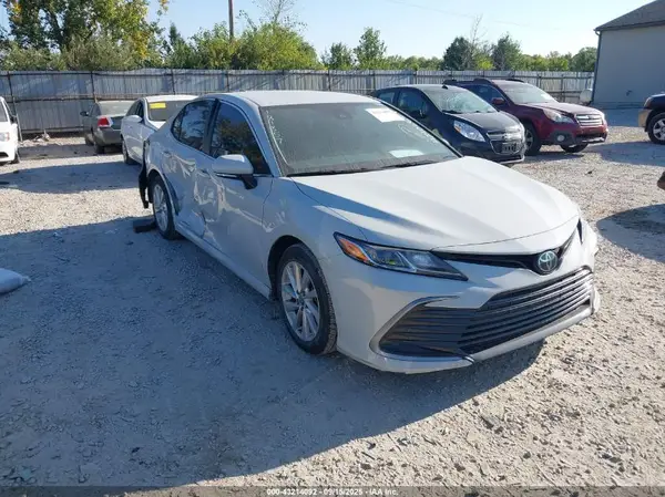 4T1R11AKXPU181357 2023 TOYOTA CAMRY - Image 1