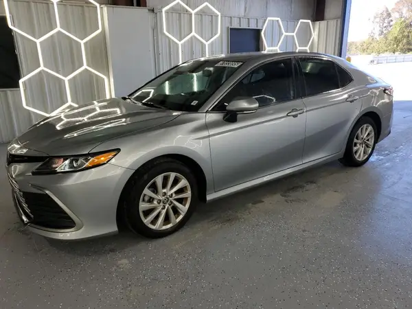 4T1R11AKXPU182184 2023 TOYOTA CAMRY - Image 1