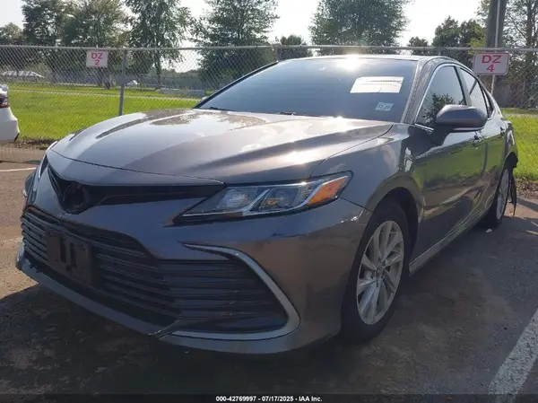 4T1R11AKXPU736145 2023 TOYOTA CAMRY - Image 2