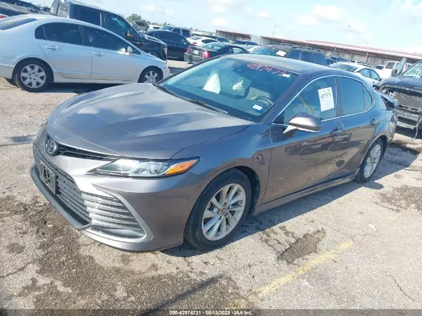 4T1R11AKXPU740163 2023 TOYOTA CAMRY - Image 2