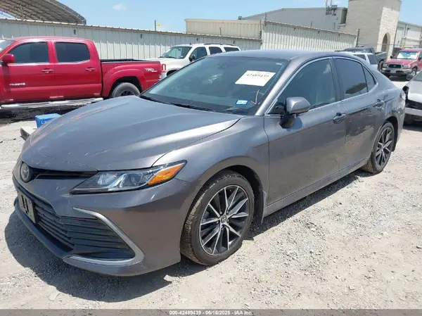 4T1R11AKXRU222279 2024 TOYOTA CAMRY - Image 2