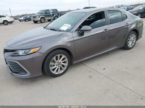 4T1R11AKXRU867885 2024 TOYOTA CAMRY - Image 2