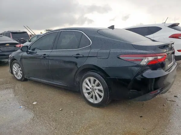 4T1R11BK0MU039416 2021 TOYOTA CAMRY - Image 2