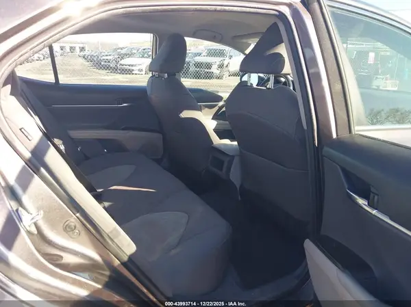 4T1R11BK0NU060865 2022 TOYOTA CAMRY - Image 8