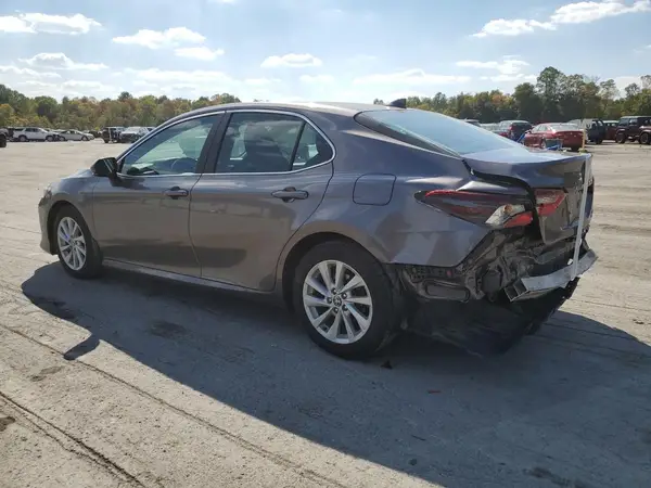 4T1R11BK0NU065970 2022 TOYOTA CAMRY - Image 2