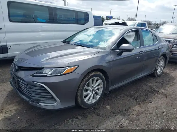 4T1R11BK0PU081038 2023 TOYOTA CAMRY - Image 2