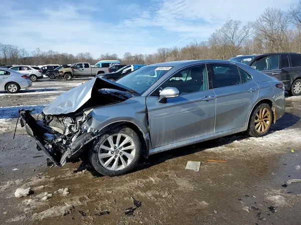 4T1R11BK1MU025945 2021 TOYOTA CAMRY - Image 1