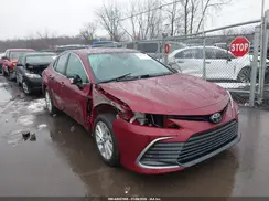 4T1R11BK1NU061233 2022 TOYOTA CAMRY