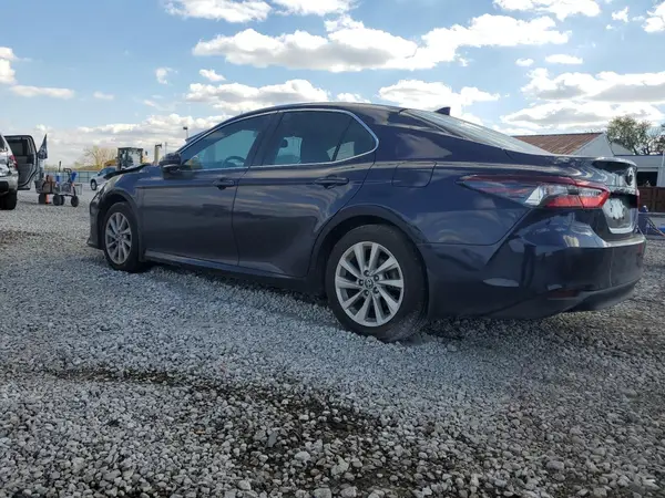 4T1R11BK3NU060035 2022 TOYOTA CAMRY - Image 2
