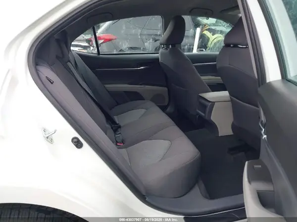 4T1R11BK3NU064246 2022 TOYOTA CAMRY - Image 8
