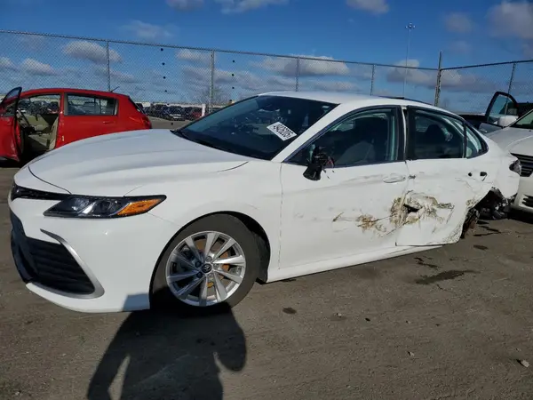 4T1R11BK3RU121034 2024 TOYOTA CAMRY - Image 1