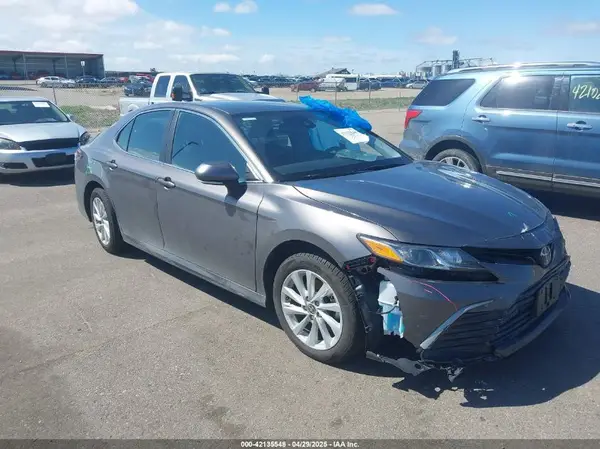 4T1R11BK4MU035465 2021 TOYOTA CAMRY - Image 1