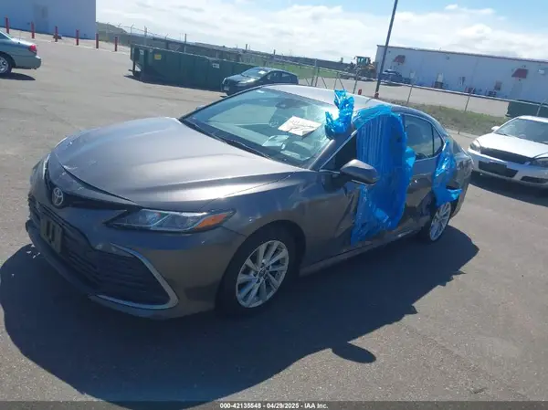 4T1R11BK4MU035465 2021 TOYOTA CAMRY - Image 2