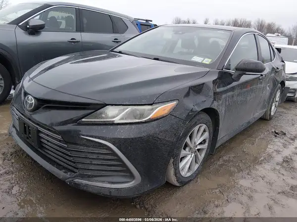 4T1R11BK7MU034648 2021 TOYOTA CAMRY - Image 2
