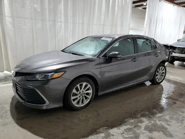 4T1R11BK8NU055235 2022 TOYOTA CAMRY - Image 1