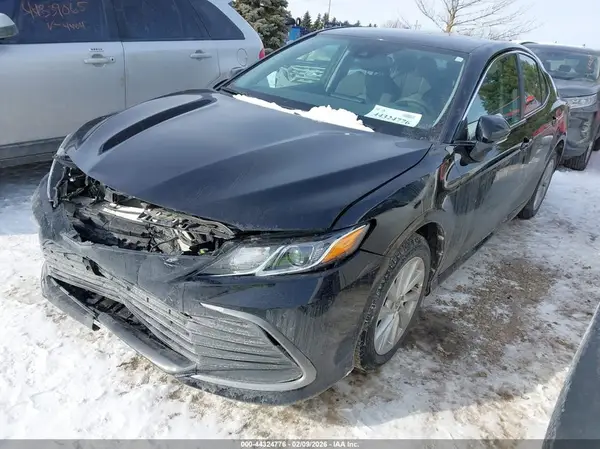 4T1R11BK8RU110238 2024 TOYOTA CAMRY - Image 2