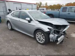 4T1R11BK9NU067765 2022 TOYOTA CAMRY