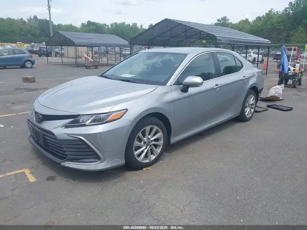4T1R11BK9PU094662 2023 TOYOTA CAMRY - Image 2