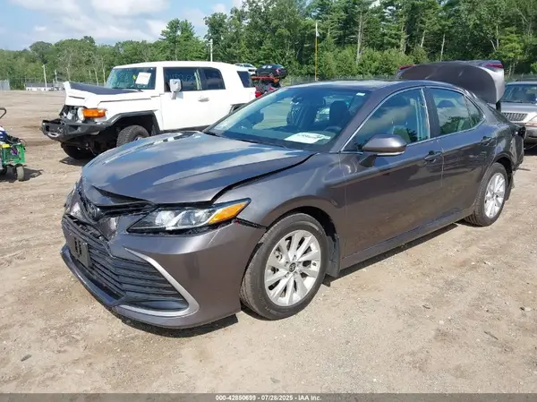 4T1R11BK9RU112810 2024 TOYOTA CAMRY - Image 2