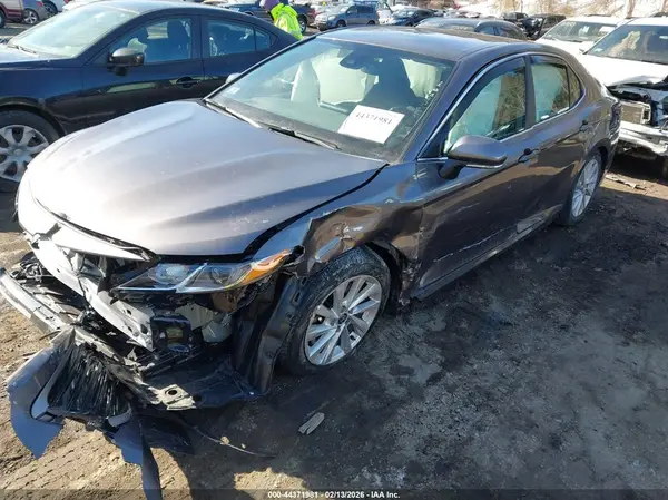 4T1R11BK9RU116565 2024 TOYOTA CAMRY - Image 2