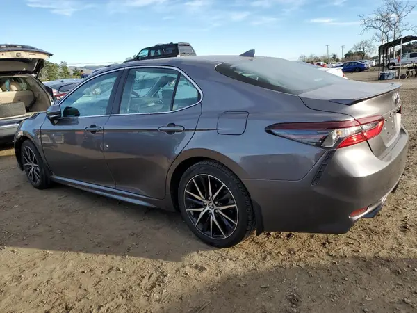 4T1S11AK0MU581392 2021 TOYOTA CAMRY - Image 2