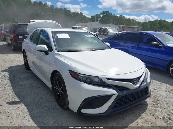 4T1S11AK0NU663737 2022 TOYOTA CAMRY - Image 1
