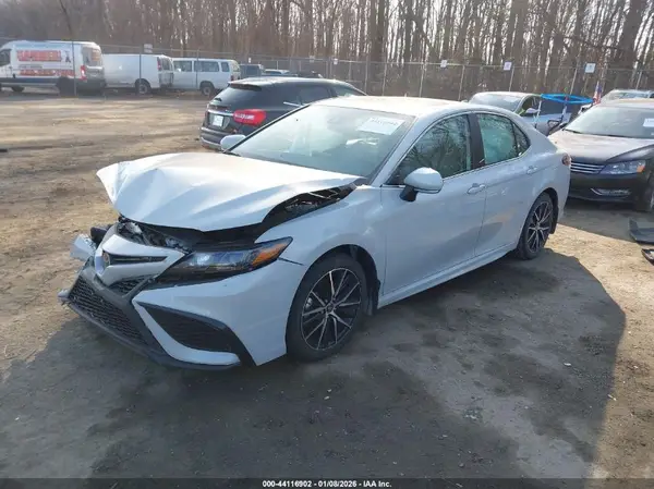 4T1S11AK0PU131696 2023 TOYOTA CAMRY - Image 2
