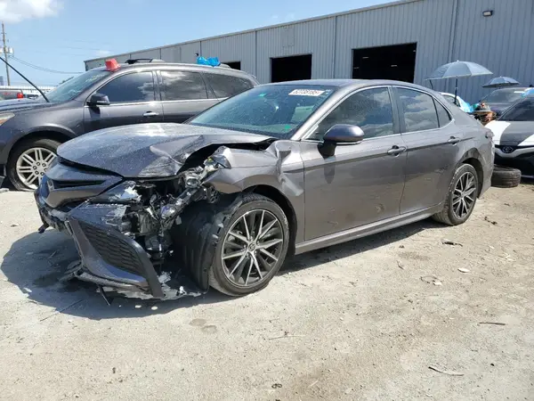4T1S11AK0RU212328 2024 TOYOTA CAMRY - Image 1