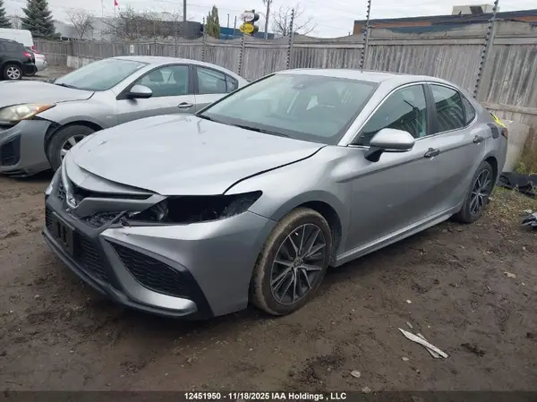 4T1S11AK0RU909529 2024 TOYOTA CAMRY - Image 2