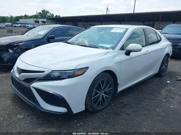 4T1S11AK1RU220356 2024 TOYOTA CAMRY - Image 2