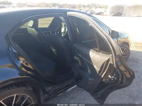 4T1S11AK2NU683150 2022 TOYOTA CAMRY - Image 8