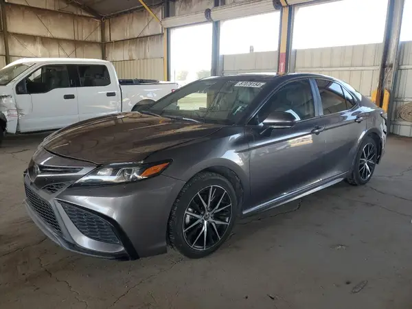 4T1S11AK2NU711769 2022 TOYOTA CAMRY - Image 1