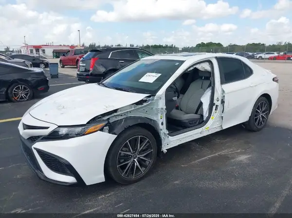 4T1S11AK2PU155062 2023 TOYOTA CAMRY - Image 2