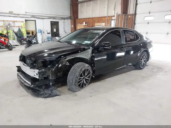 4T1S11AK2PU176624 2023 TOYOTA CAMRY - Image 2