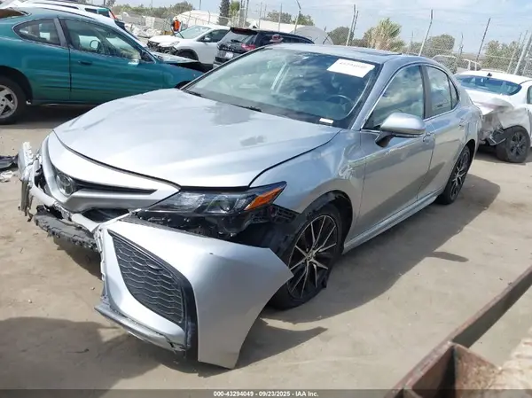 4T1S11AK2PU177224 2023 TOYOTA CAMRY - Image 2