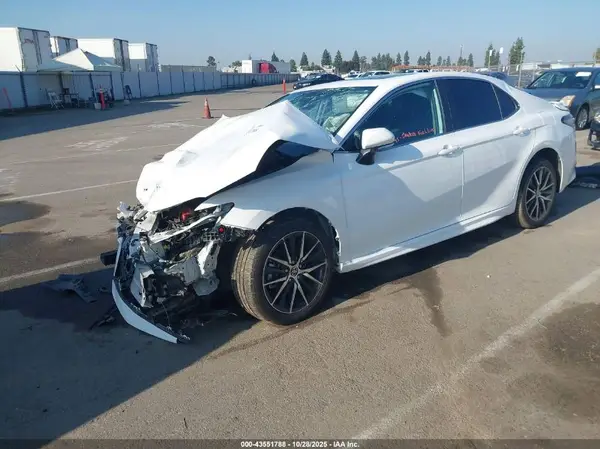 4T1S11AK2RU900959 2024 TOYOTA CAMRY - Image 2