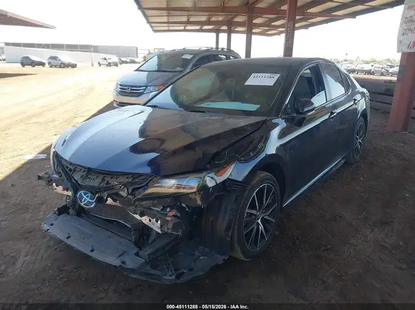 4T1S11AK3NU030049 2022 TOYOTA CAMRY - Image 2