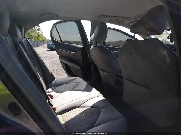 4T1S11AK3NU044890 2022 TOYOTA CAMRY - Image 8
