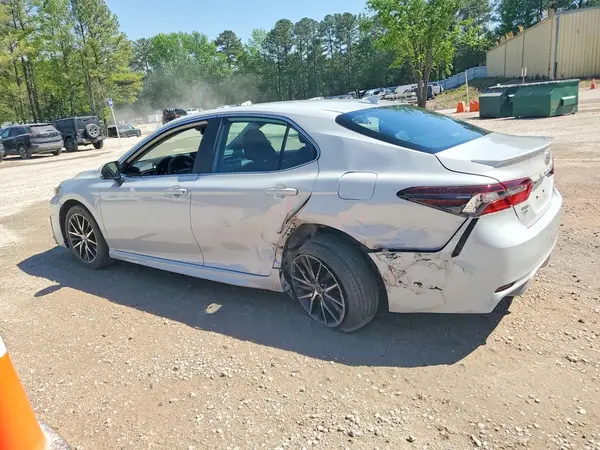4T1S11AK3NU045327 2022 TOYOTA CAMRY - Image 2